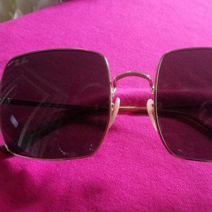 BRAND NEW RAY BAN SUNGLASSES